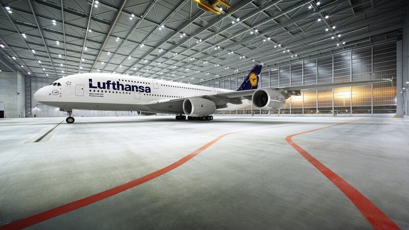 Lufthansa A380 in hangar
