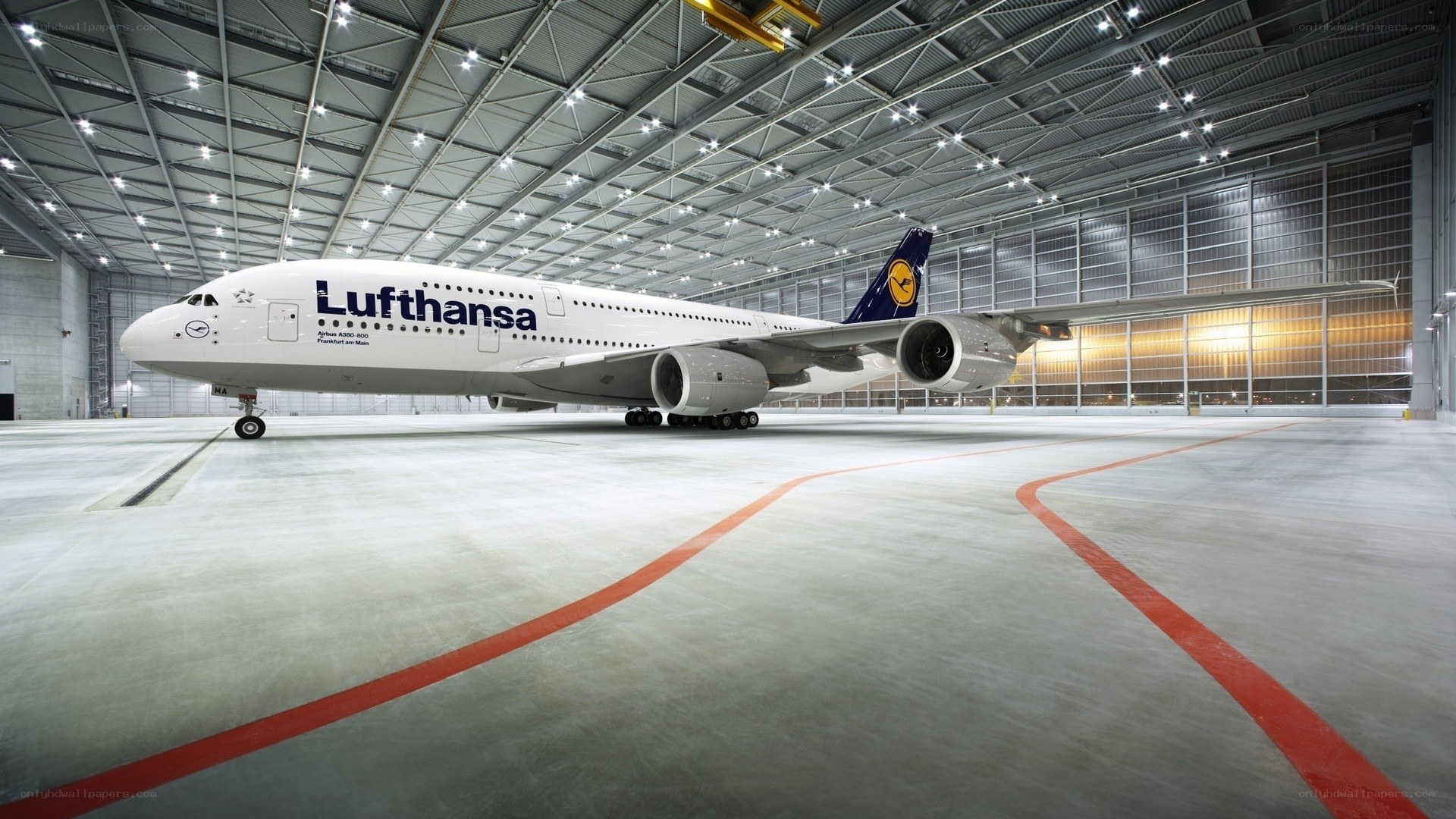 Lufthansa A380 in hangar