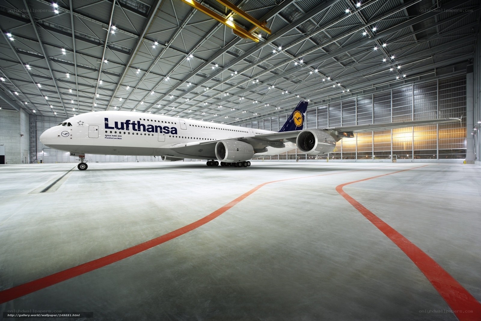 Lufthansa A380 in hangar