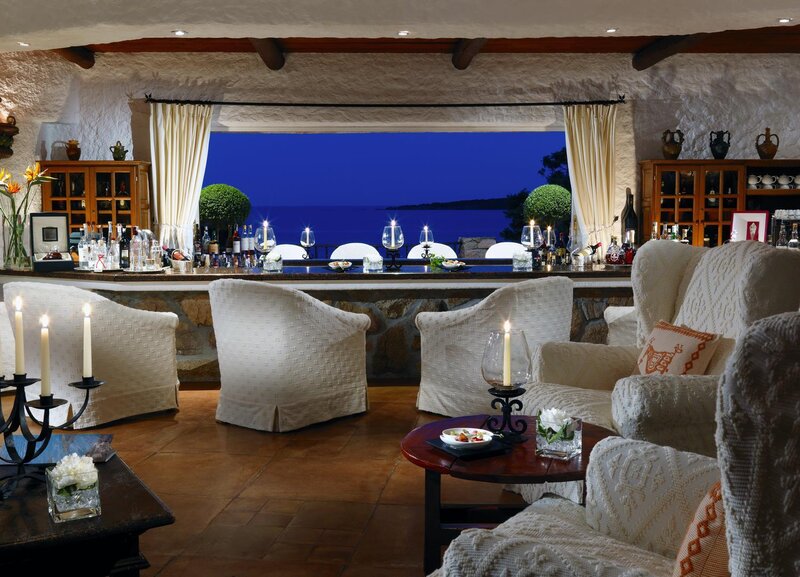 Luxury Bar with Ocean View