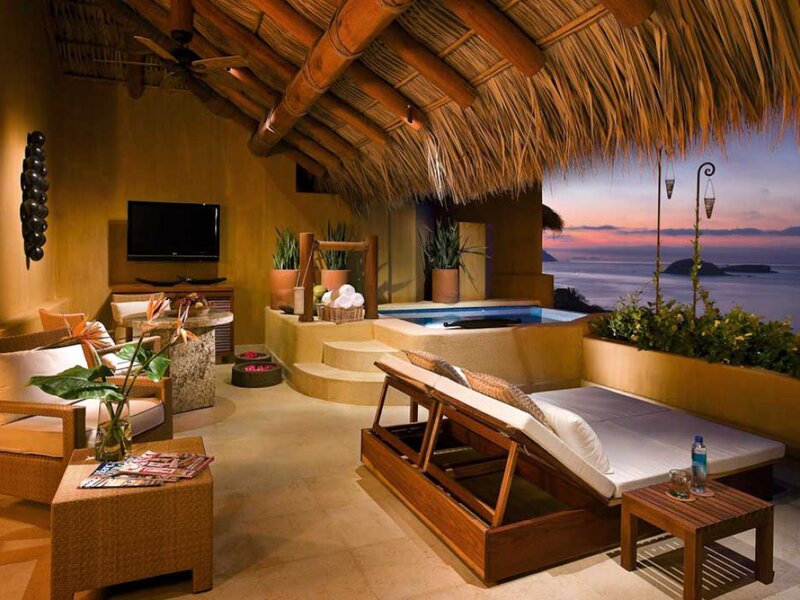 Luxury Beachside Suite