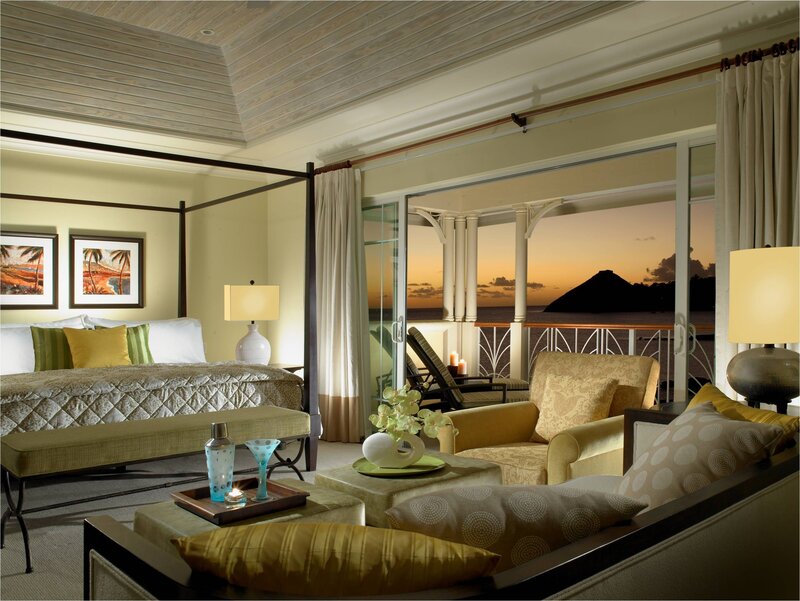 Luxury Bedroom with Balcony