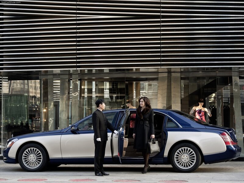 Luxury car service at hotel