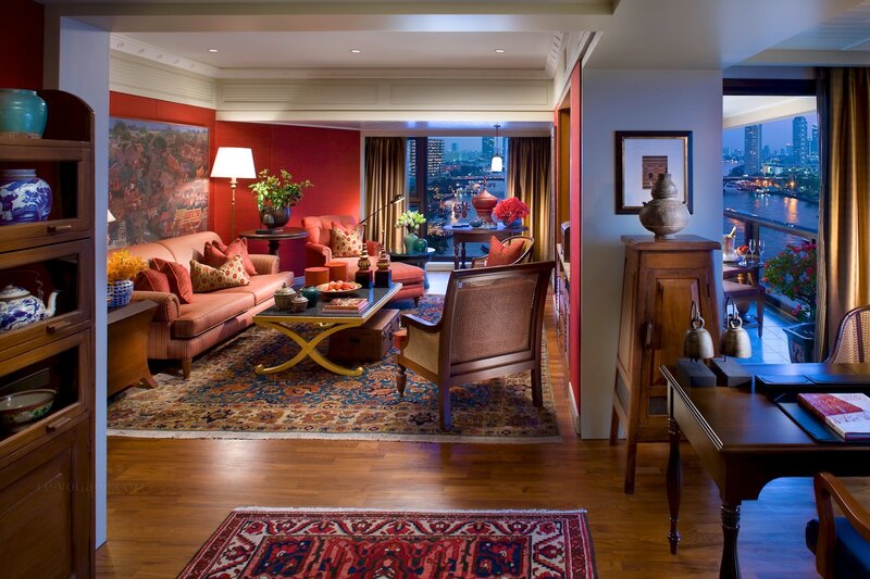 Luxury Hotel Living Room — Red