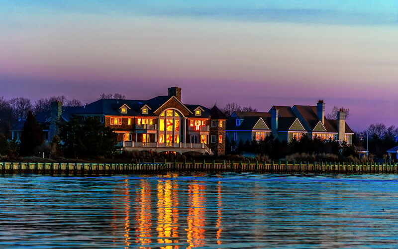 Luxury Houses on Waterfront