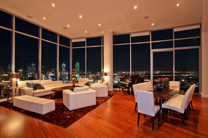 Luxury Living Room — White, Modern