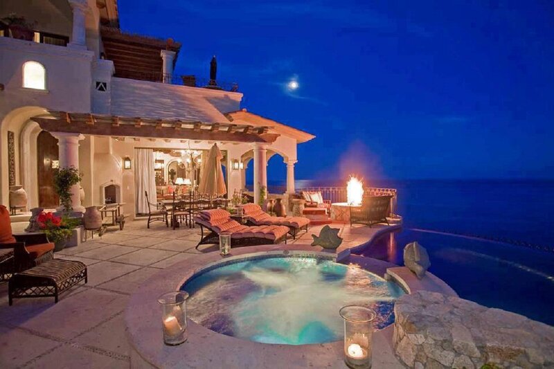 Luxury Oceanfront Patio — Blue