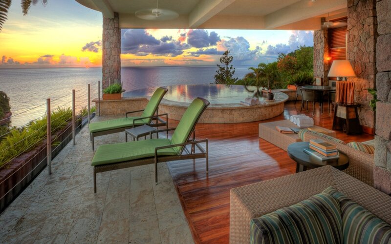 Luxury Oceanfront Patio