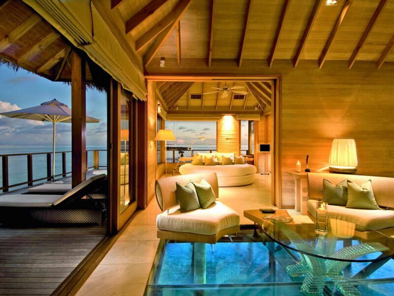 Luxury Overwater Villa — Wood