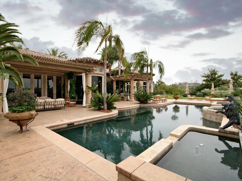 Luxury Pool and Patio