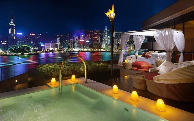 Luxury rooftop spa with city view