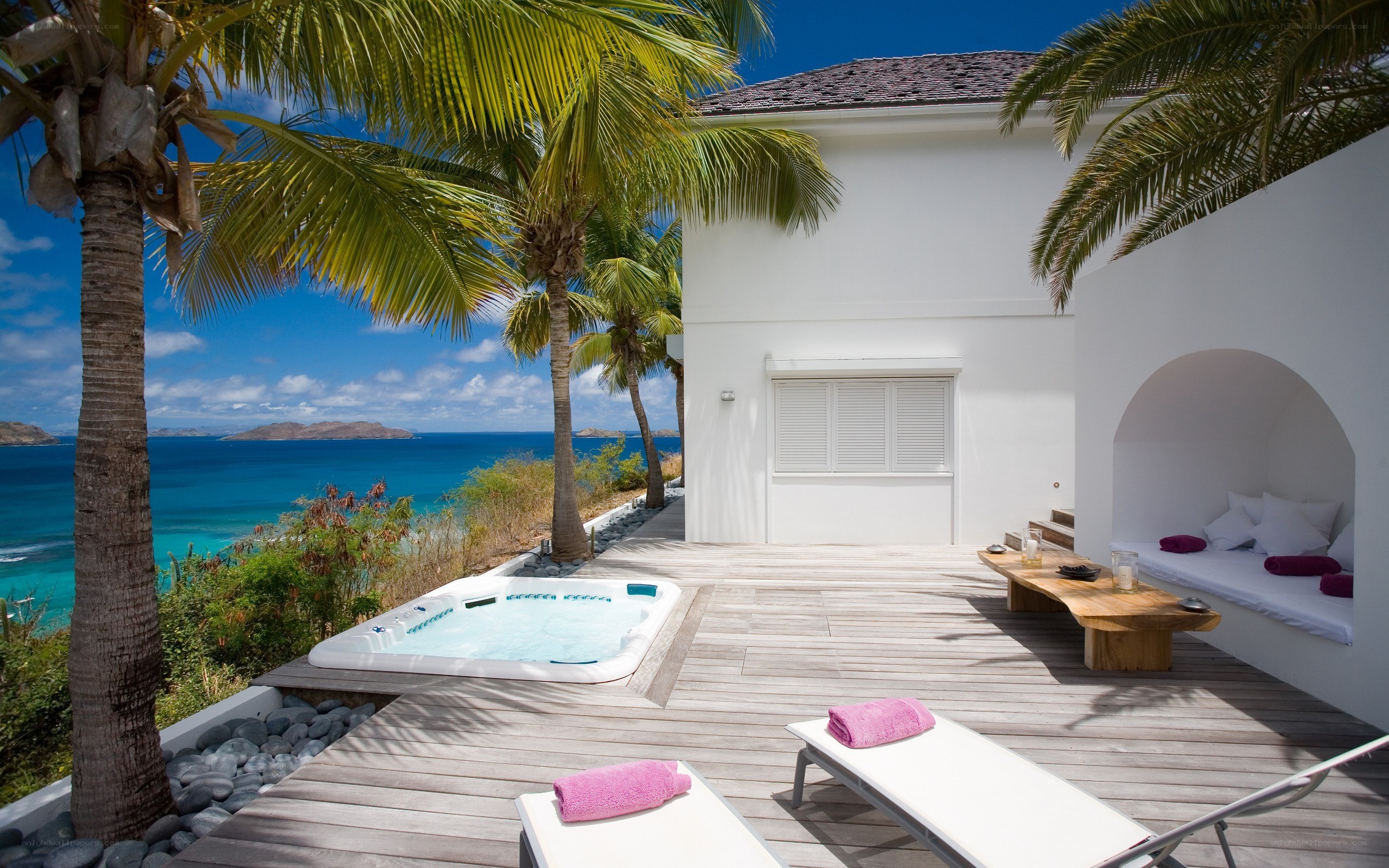 Luxury villa with ocean view
