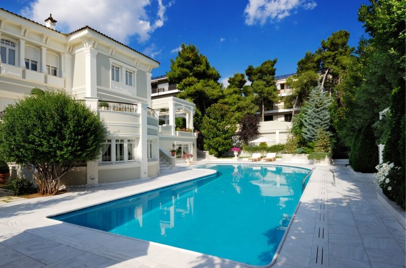 Luxury villa with swimming pool