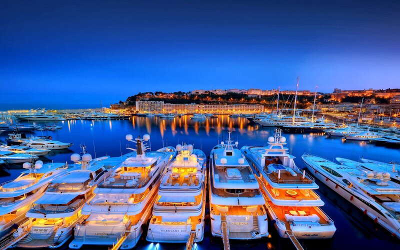 Luxury Yachts in Harbor — Blue, Serene, Night