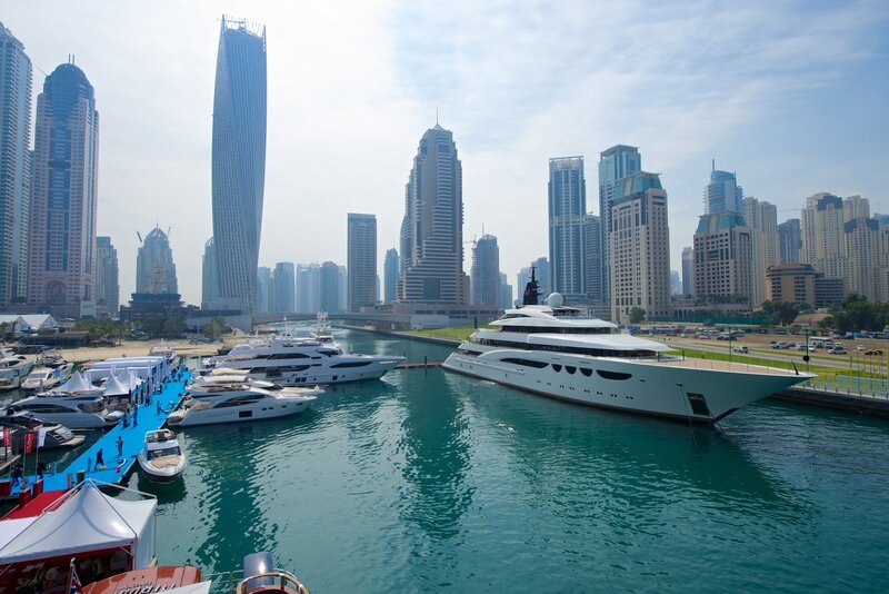 Luxury Yachts in Marina — Blue, Calm