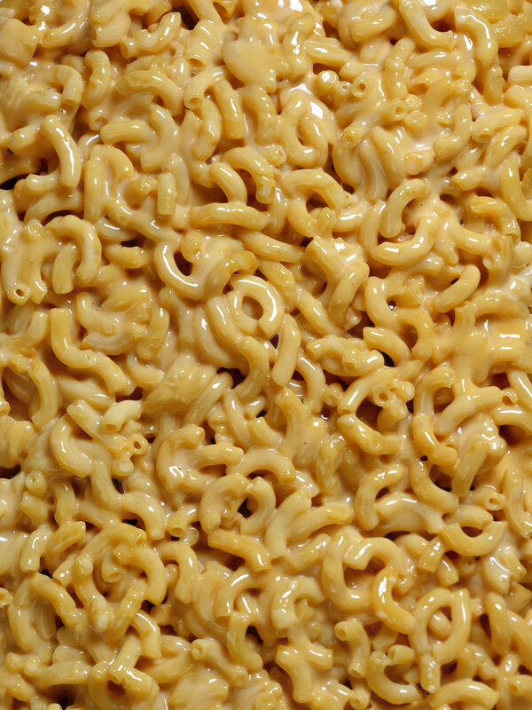 macaroni and cheese close-up