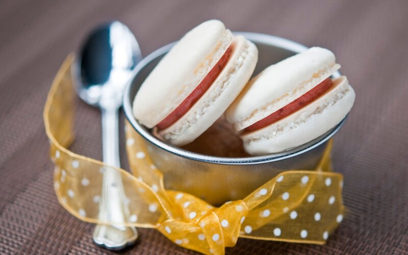 Macarons in a Cup