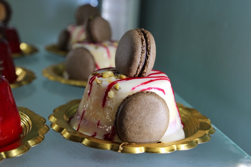 macarons on dessert cups