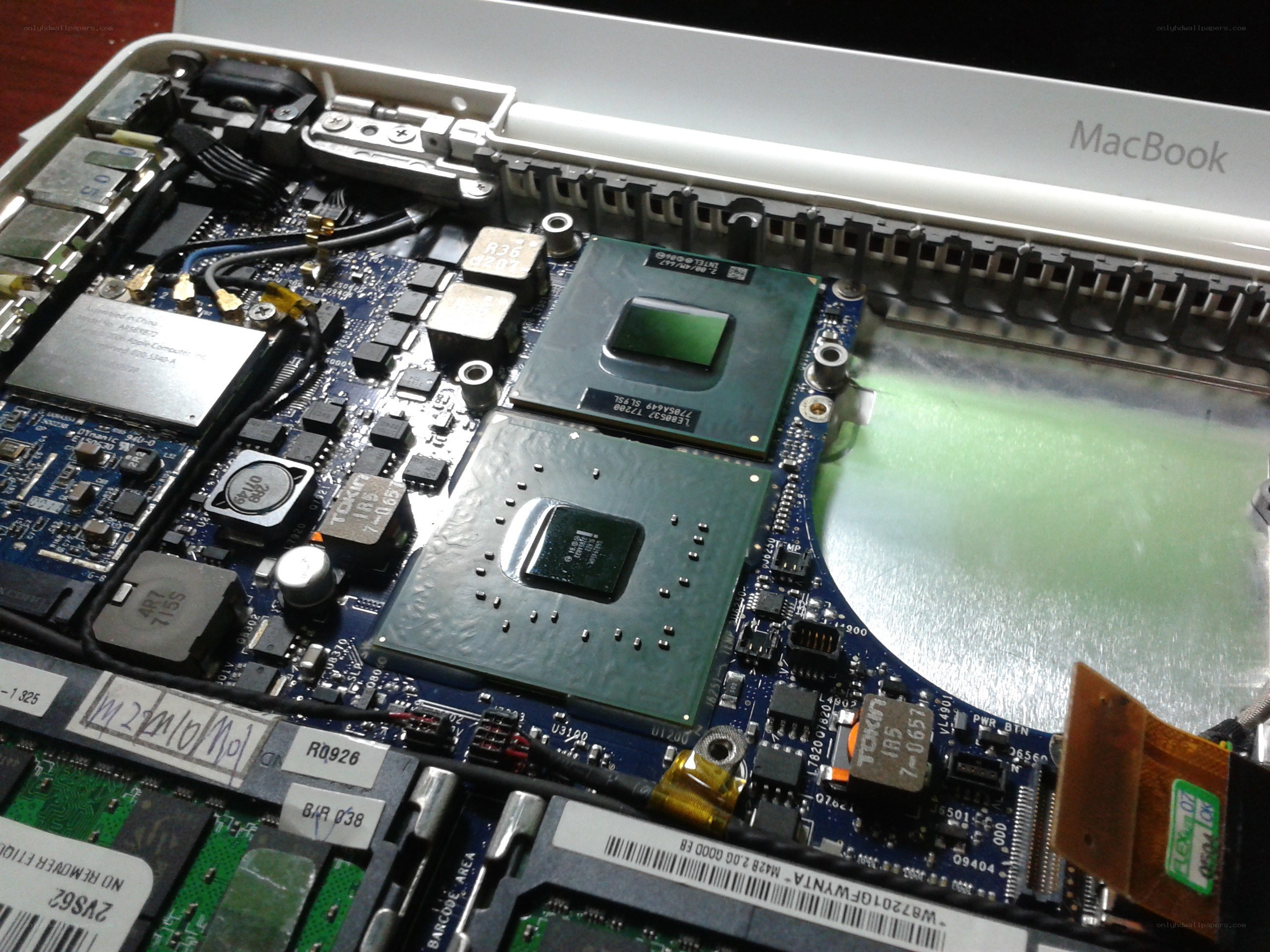 MacBook internal components
