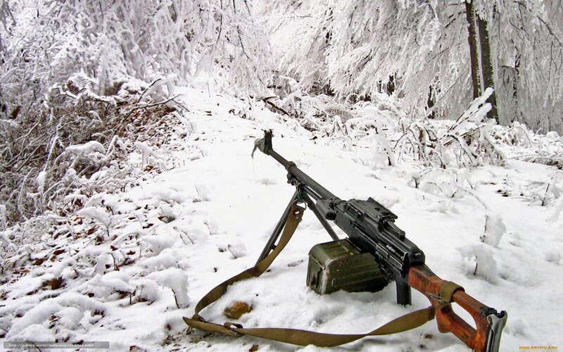 Machine Gun in Snow — White
