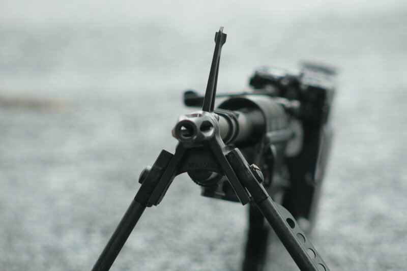 machine gun on tripod