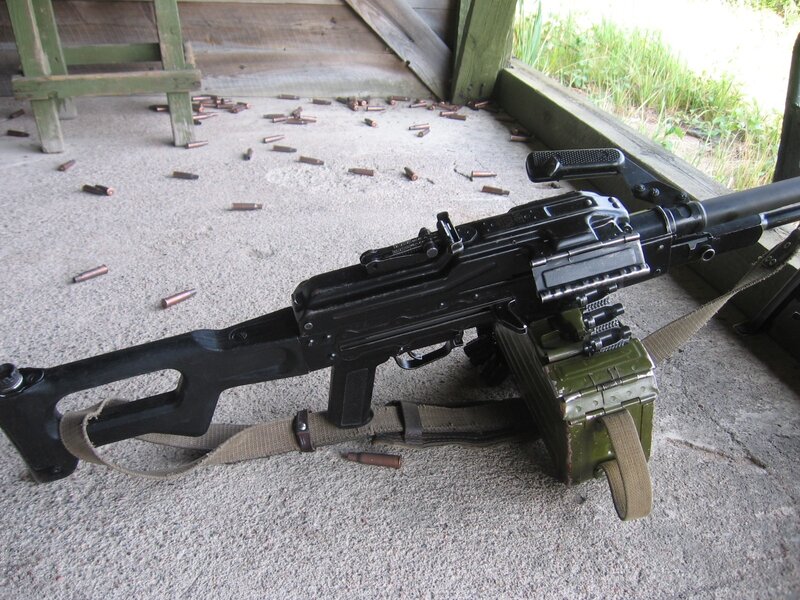 Machine gun with ammunition