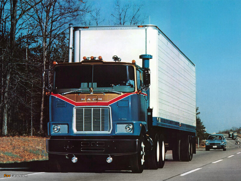 Mack E-700 Truck