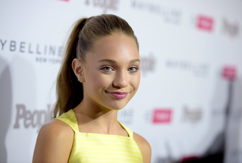 Maddie Ziegler at event