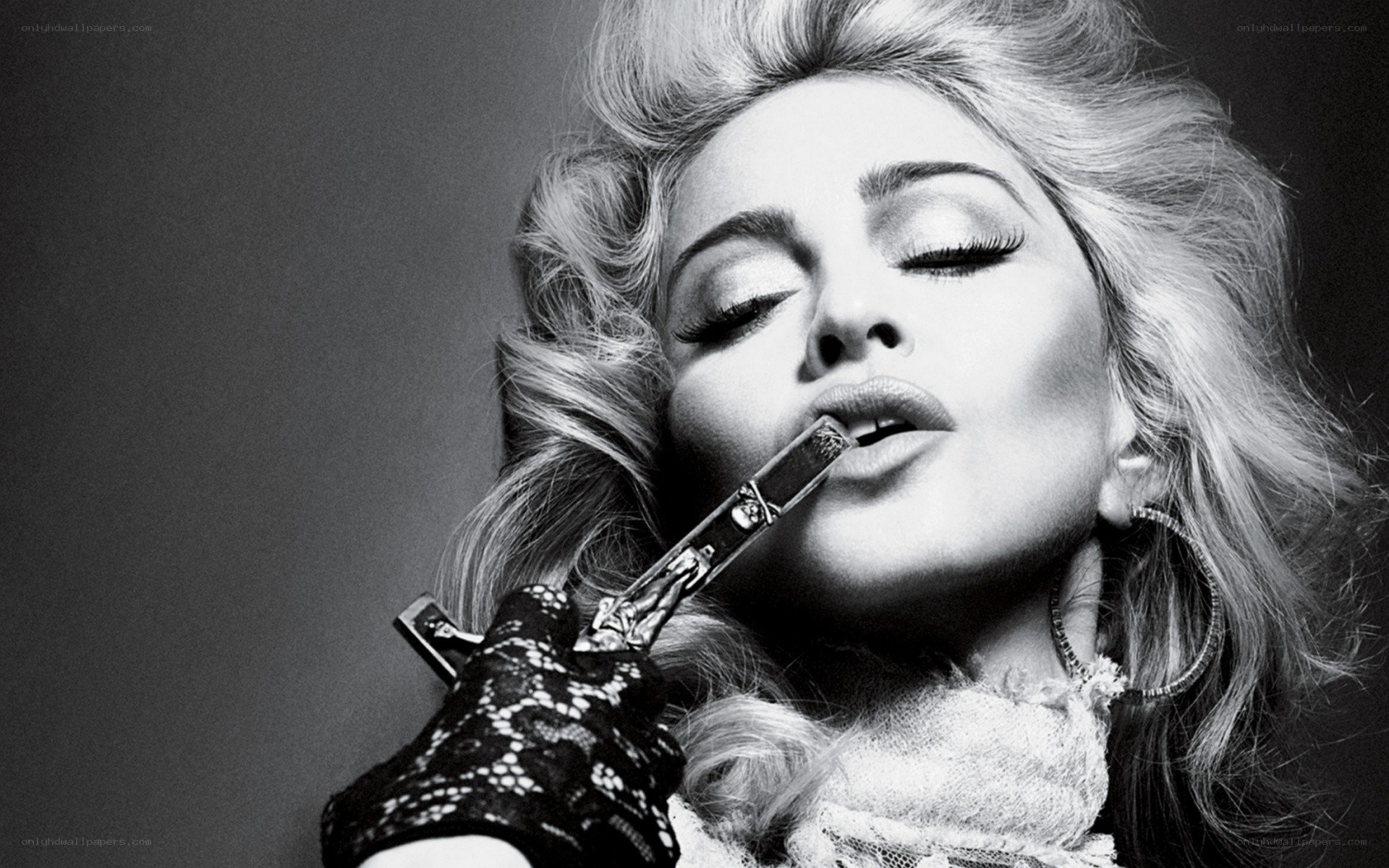 Madonna with crucifix