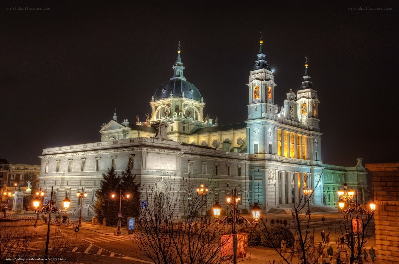 Madrid Cathedral at night