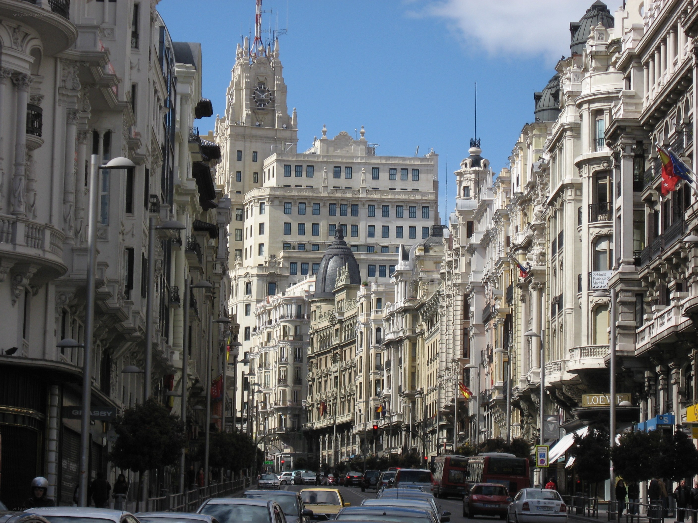 Madrid street with Edificio Telefónica
