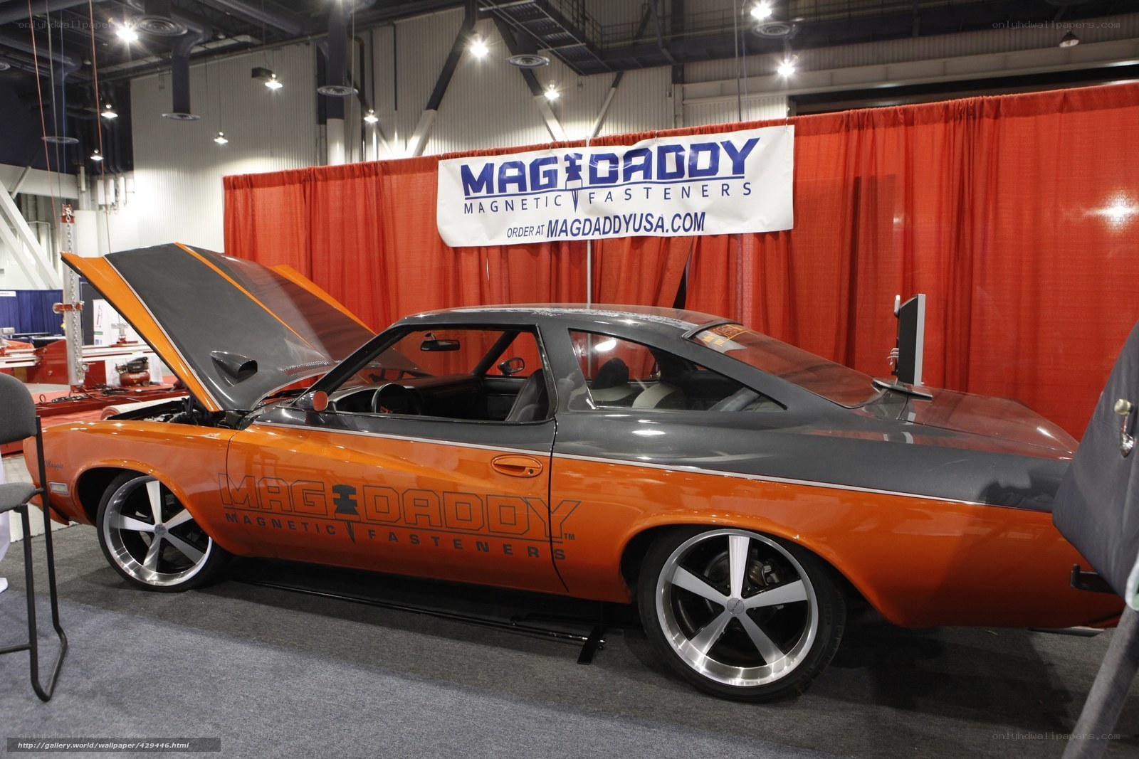 MagDaddy car at auto show