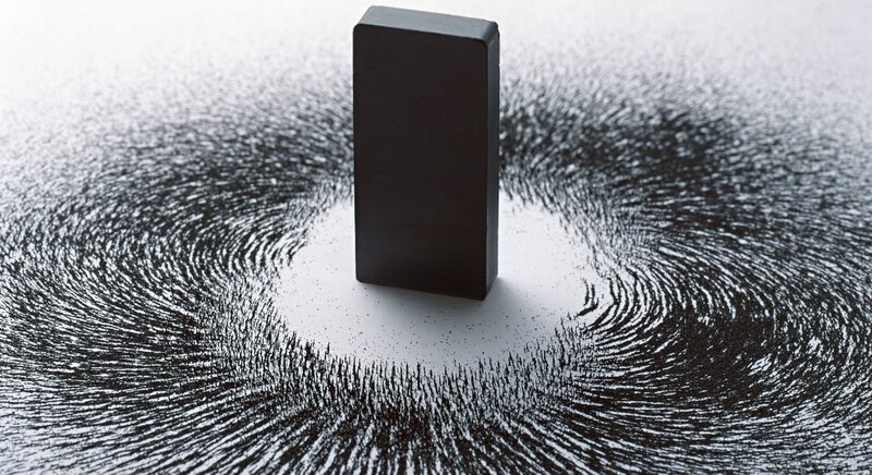 Magnet with Iron Filings