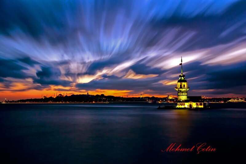 Maiden's Tower at dusk