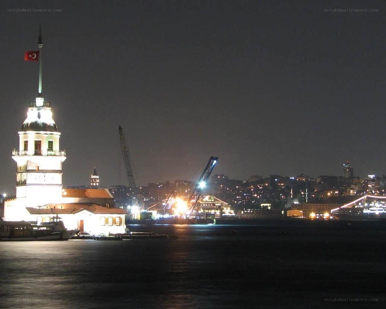 Maiden's Tower at night