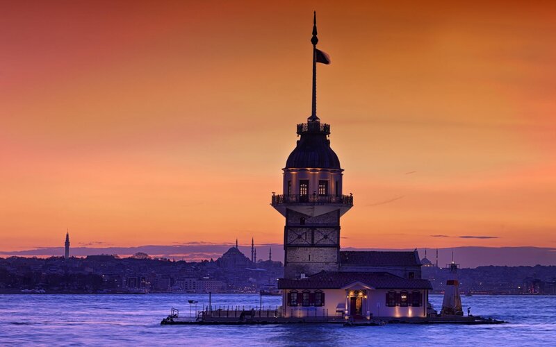 Maiden's Tower at Sunset — Orange, Serene