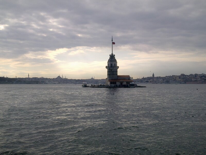 Maiden's Tower on a cloudy day