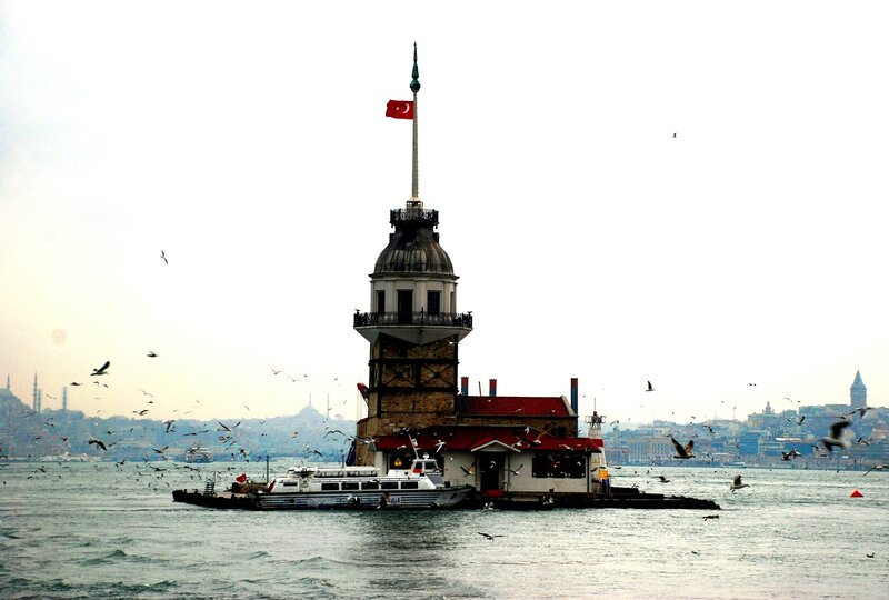 Maiden's Tower with Boats — Gray