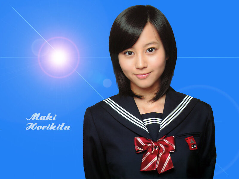 Maki Horikita in school uniform