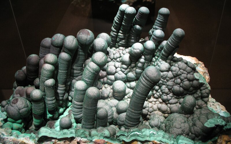 Malachite mineral formation