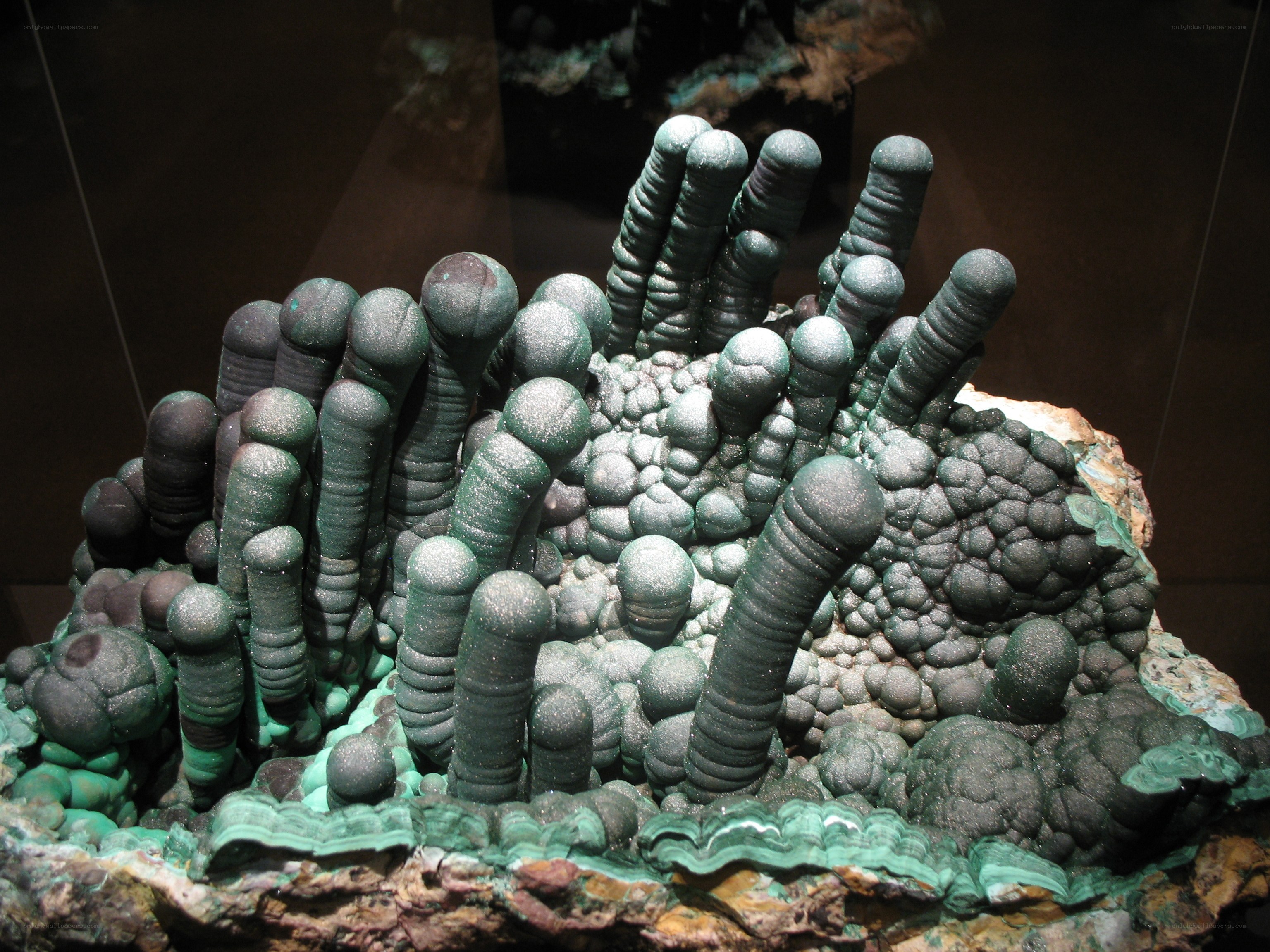 Malachite mineral formation