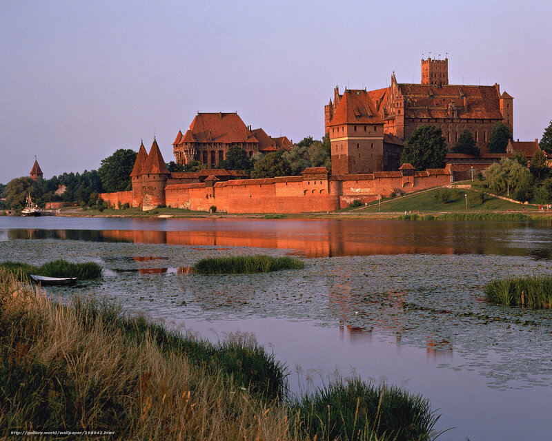 Malbork Castle at sunset