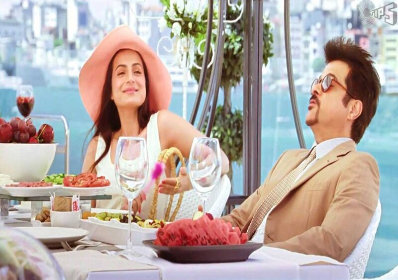 Man and Woman at Dinner — White, Relaxed