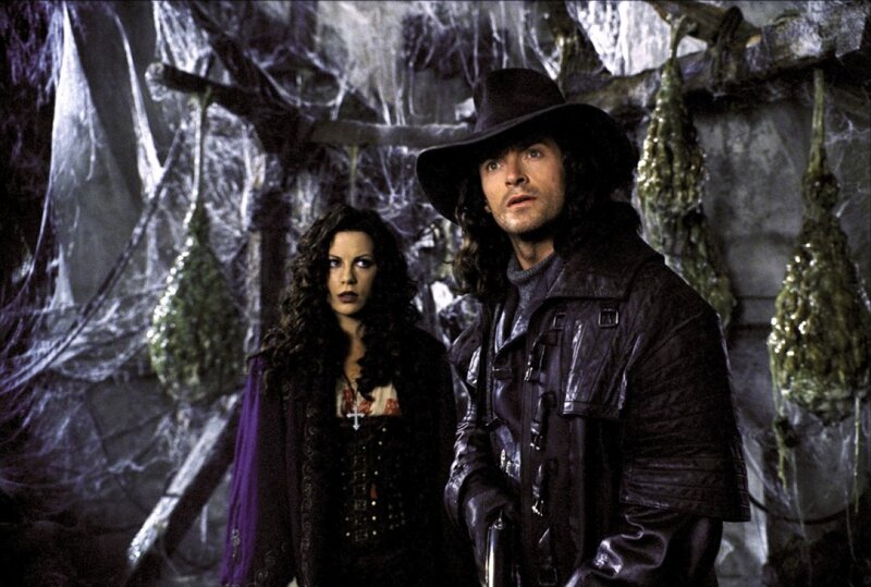 Man and Woman in Cave — Black, Dramatic