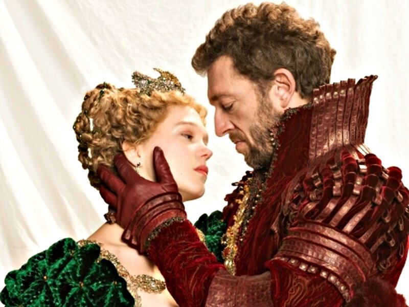 Man and Woman in Costumes — Red, Dramatic, Photograph, Crown