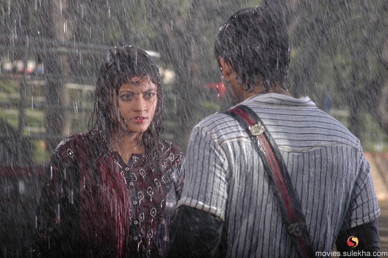 Man and Woman in Rain — Gray, Dramatic