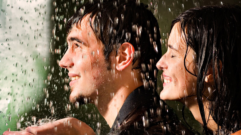 Man and Woman in Shower — Black