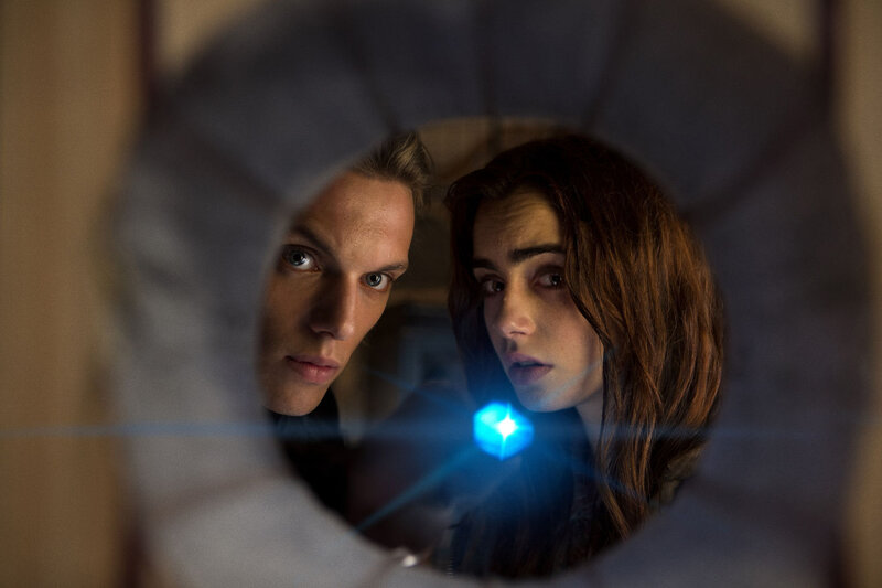 Man and Woman in Tunnel — Blue