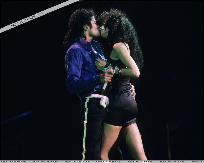 Man and Woman Kissing — Black, Dramatic