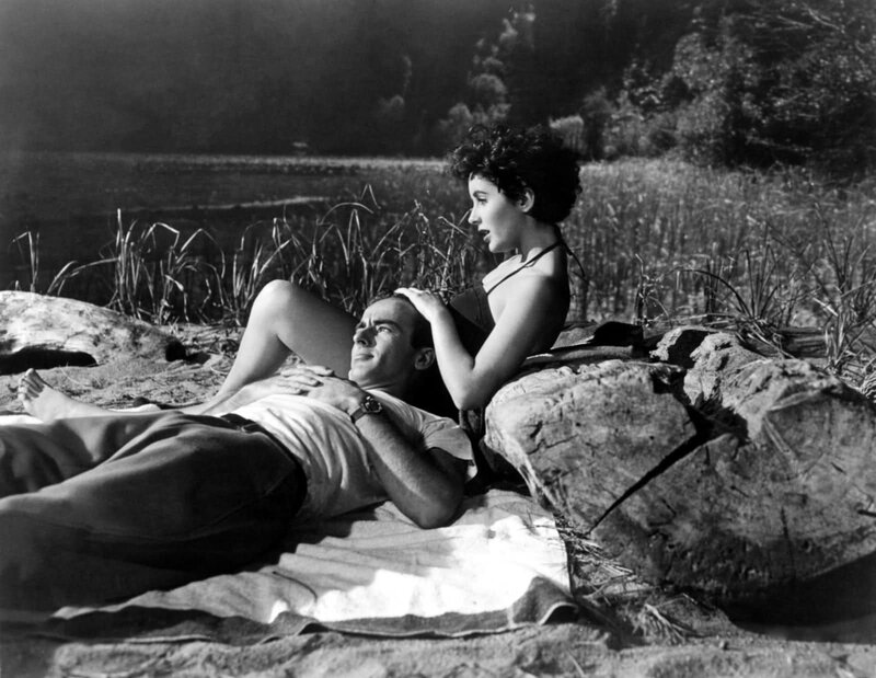 Man and Woman on Beach — Black